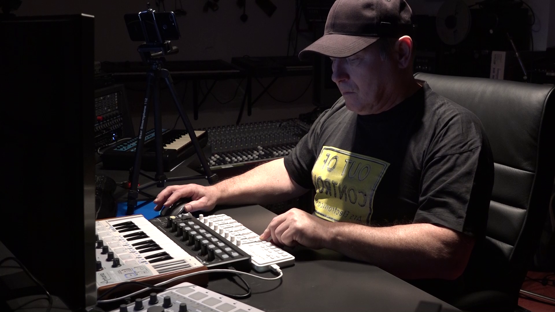 Video: 24 Hours - Stunde 4 / Hour 4 - Dorninger 